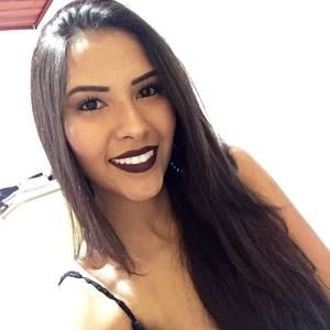 Meet your Posher, Letícia